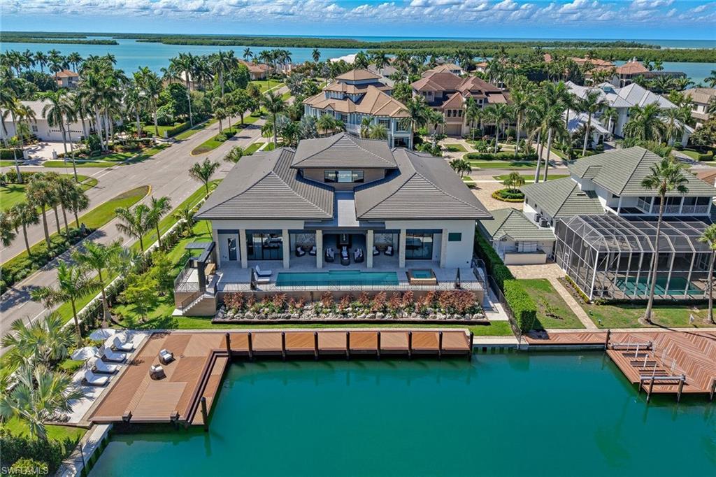 ESTATES - Residential