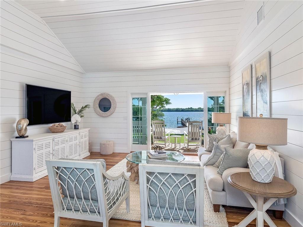 METES AND BOUNDS - Residential