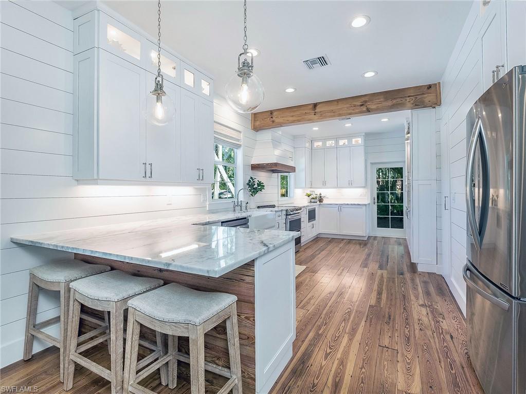 METES AND BOUNDS - Residential