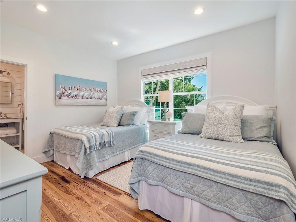 METES AND BOUNDS - Residential