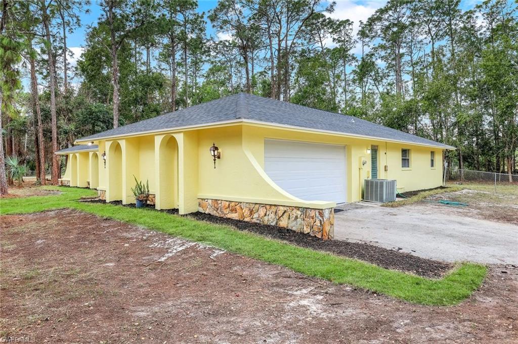 GOLDEN GATE ESTATES - Residential