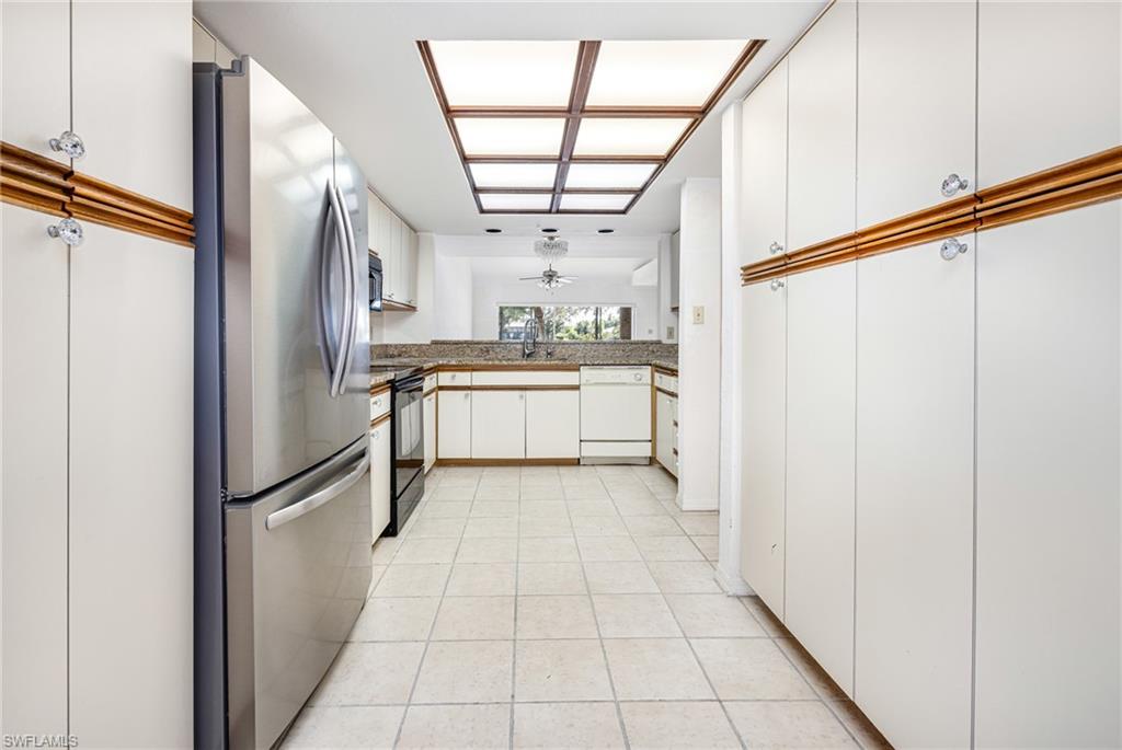 LOST CREEK VILLAGE - Residential