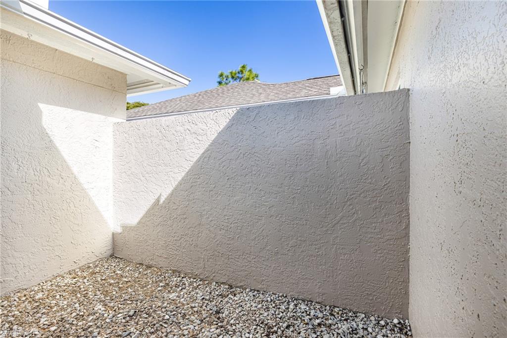 LOST CREEK VILLAGE - Residential