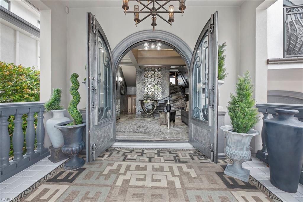 VALENCIA TERRACE - Residential