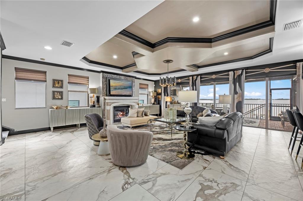 VALENCIA TERRACE - Residential