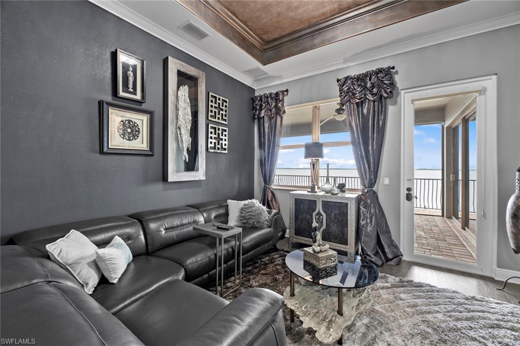 VALENCIA TERRACE - Residential