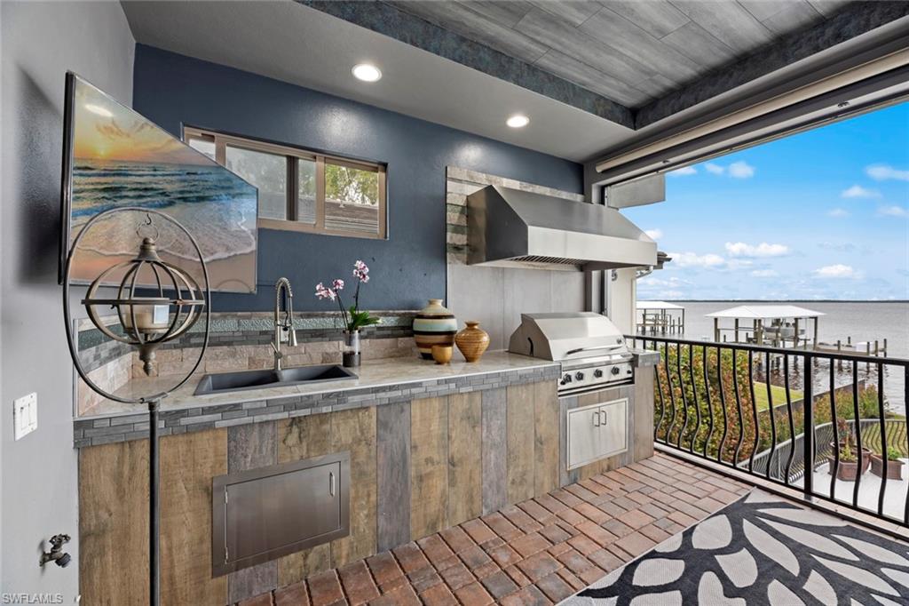 VALENCIA TERRACE - Residential