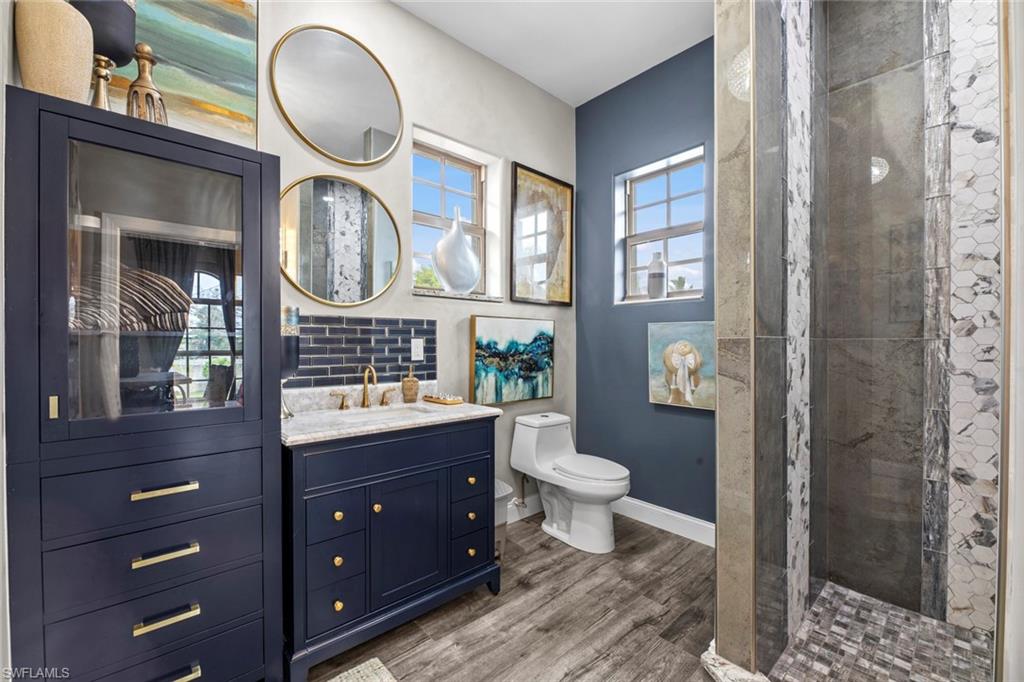 VALENCIA TERRACE - Residential