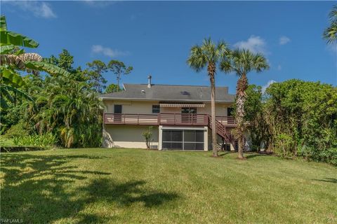 A home in NAPLES