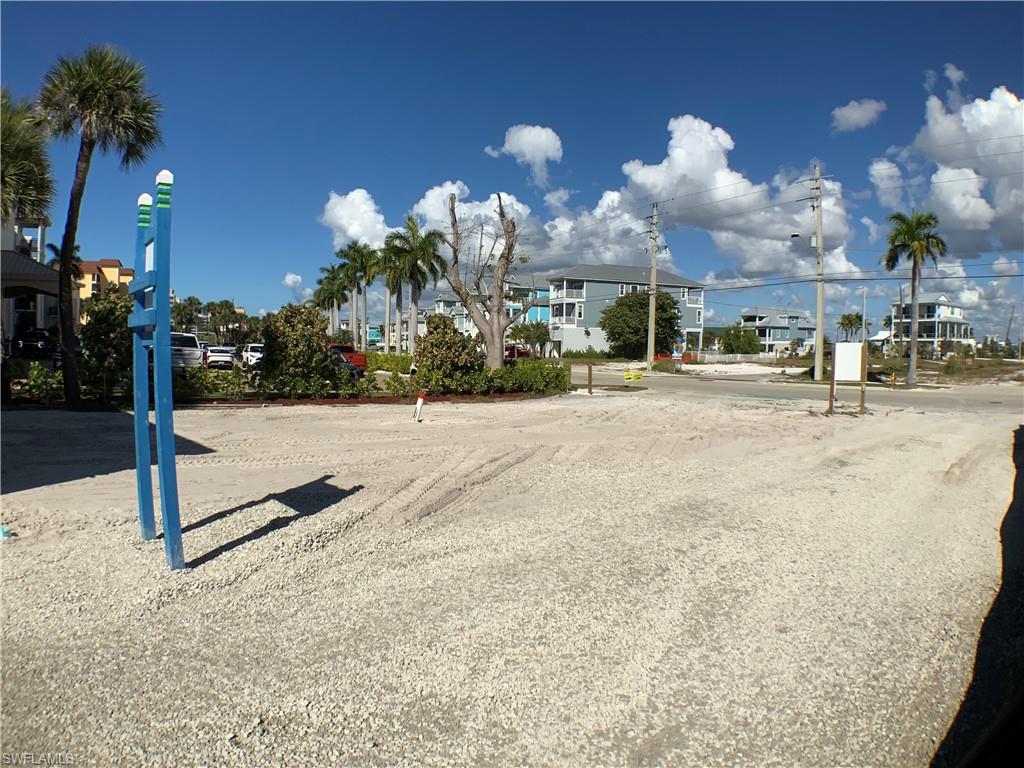 ISLAND SHORES - Land