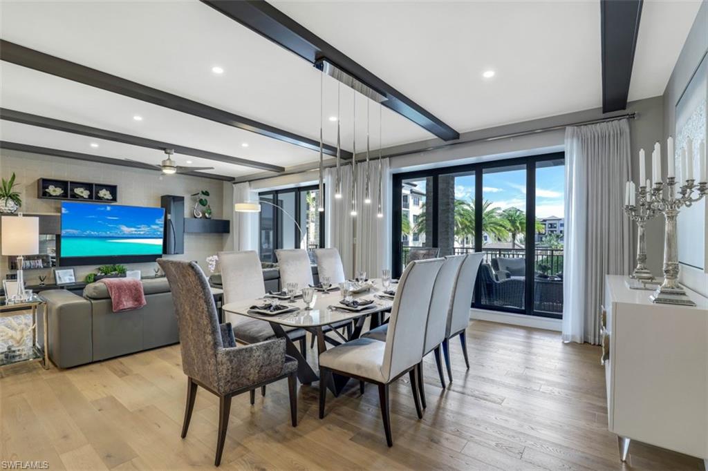 NAPLES SQUARE - Residential