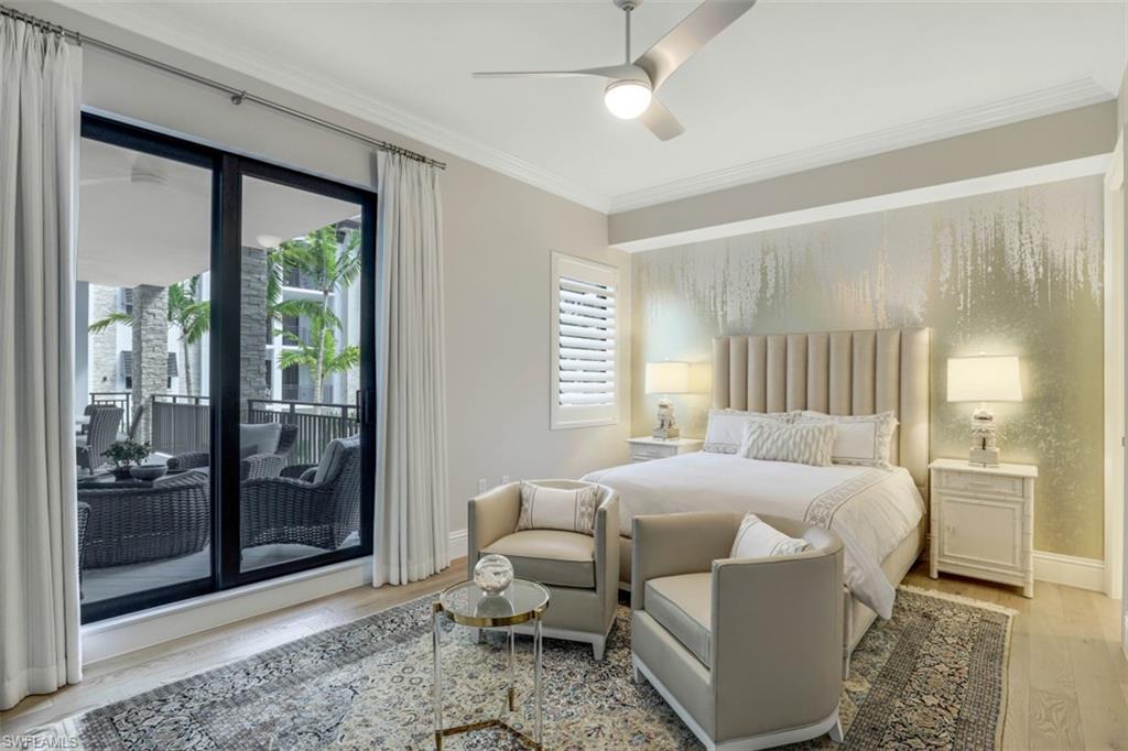 NAPLES SQUARE - Residential