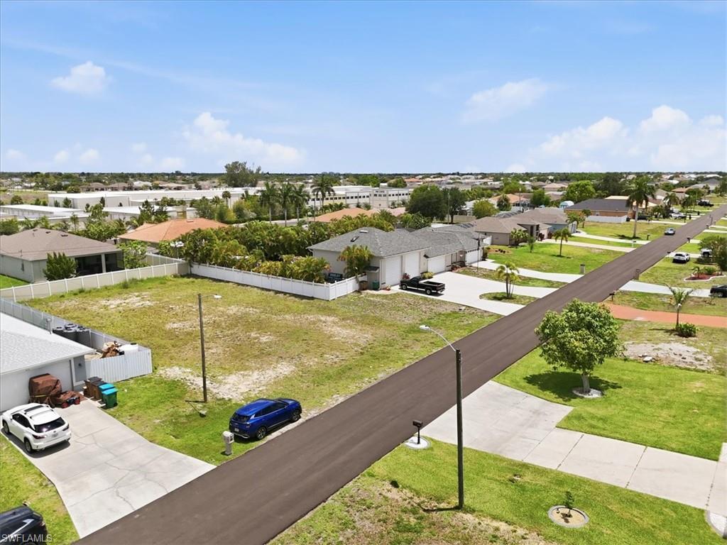 CAPE CORAL - Land