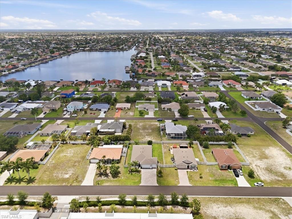 CAPE CORAL - Land