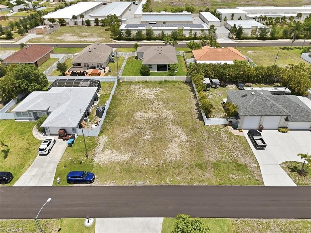 CAPE CORAL - Land