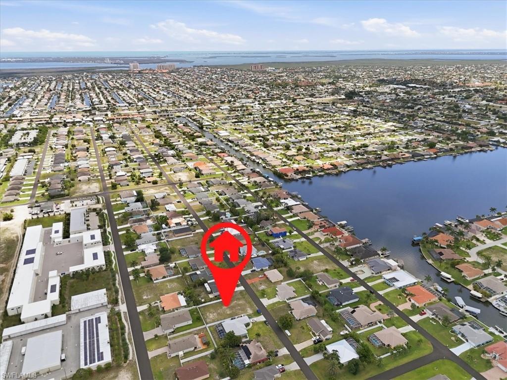 CAPE CORAL - Land
