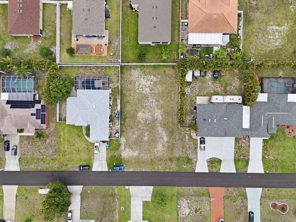 CAPE CORAL - Land