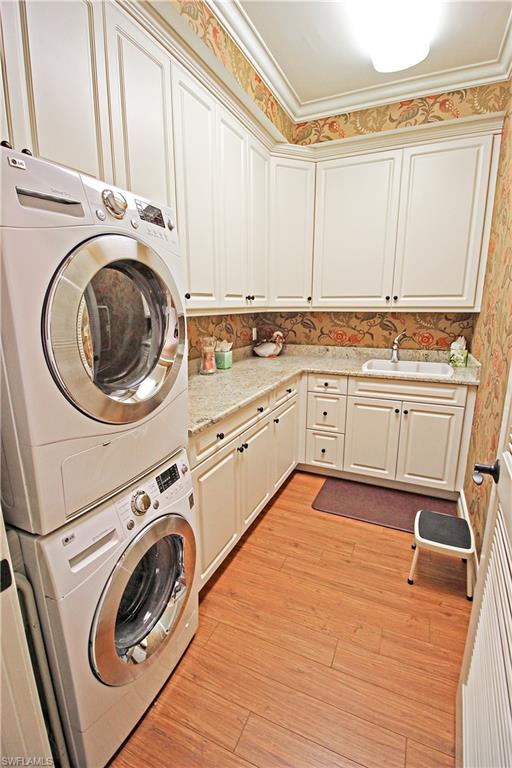 ARBOR TRACE - Residential