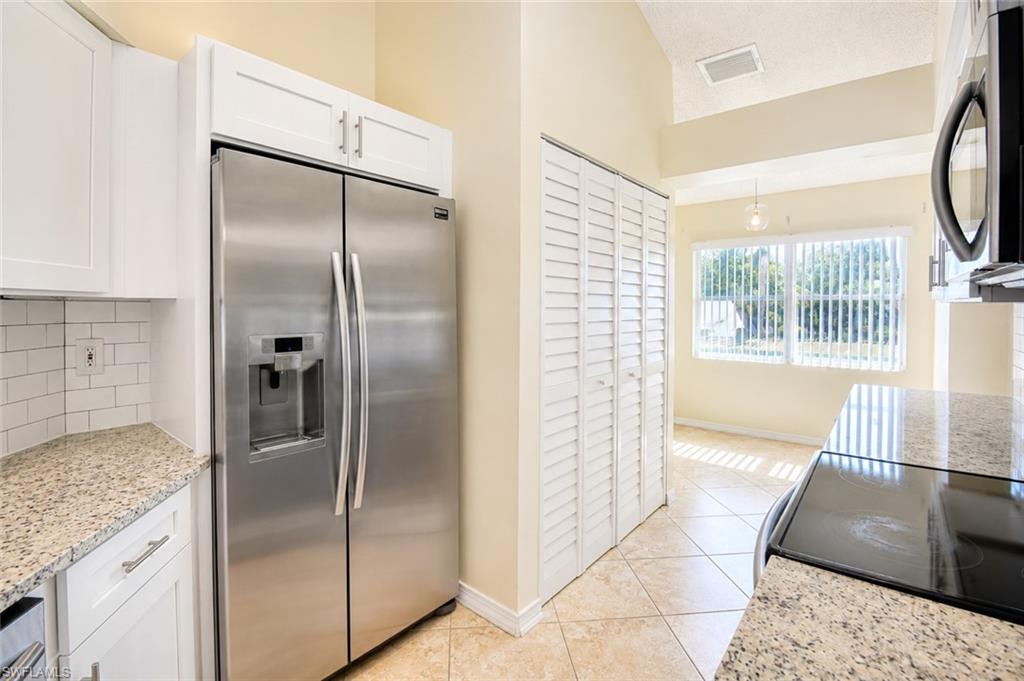 PIPERS POINTE - Residential