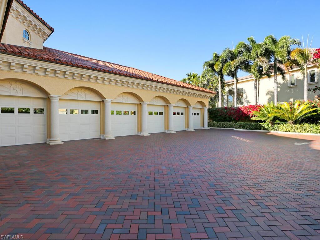 BAY COLONY SHORES - Residential