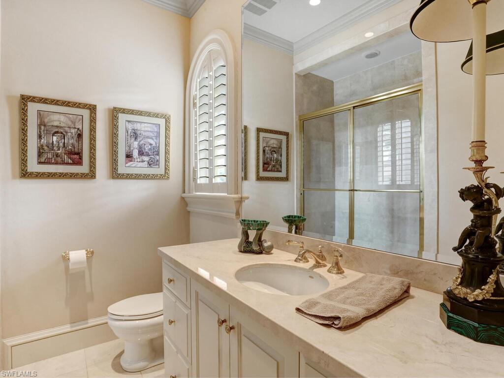 BAY COLONY SHORES - Residential