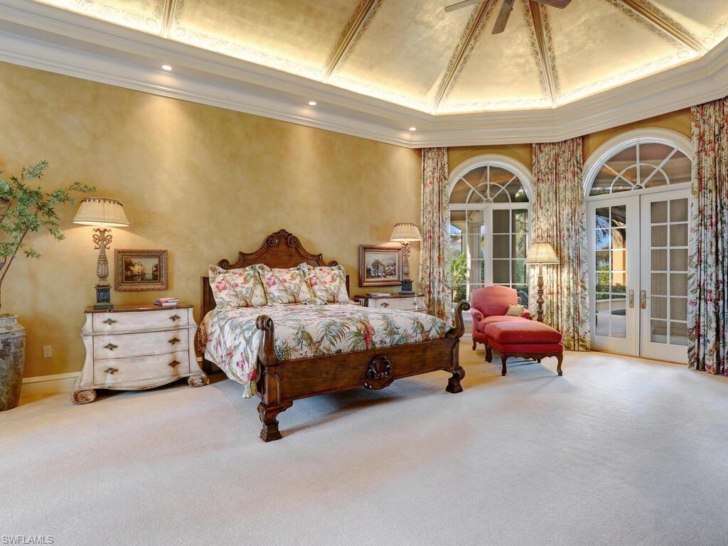 BAY COLONY SHORES - Residential