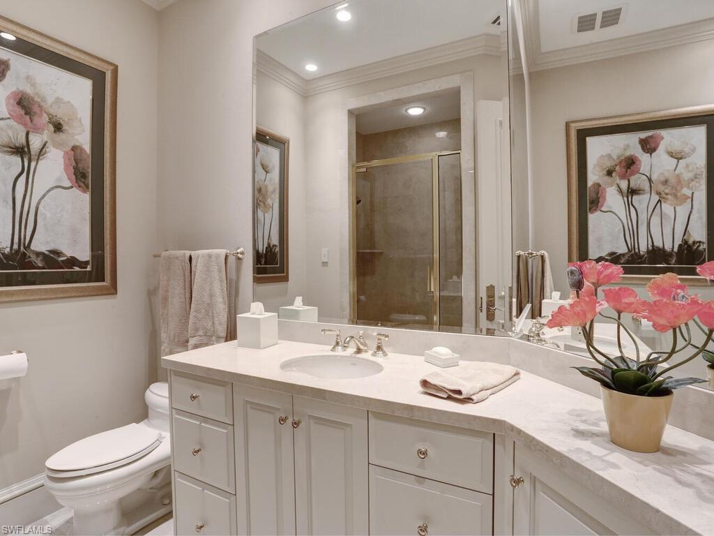 BAY COLONY SHORES - Residential