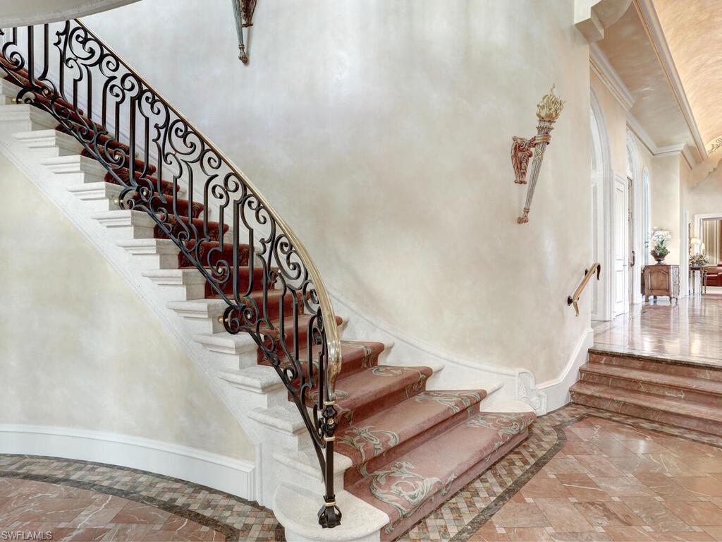 BAY COLONY SHORES - Residential