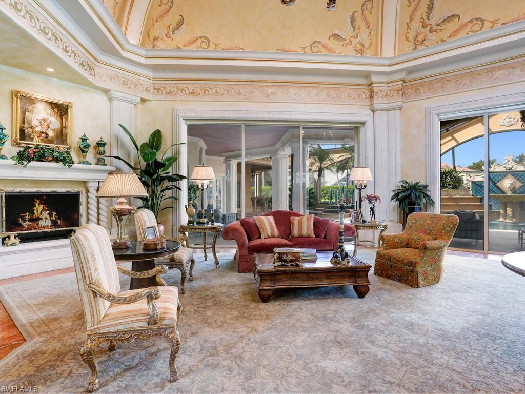 BAY COLONY SHORES - Residential