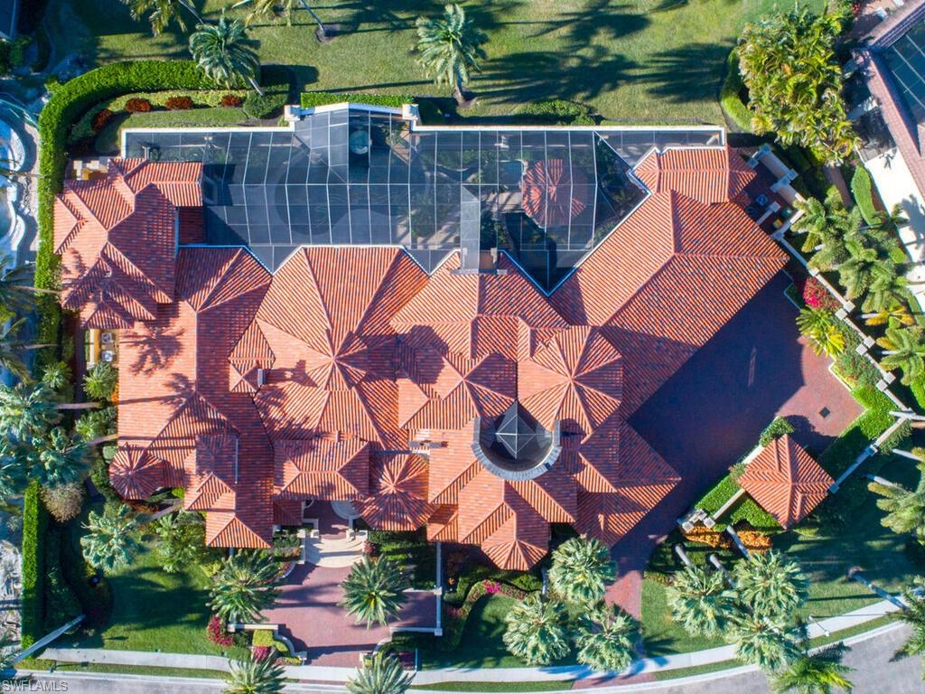 BAY COLONY SHORES - Residential