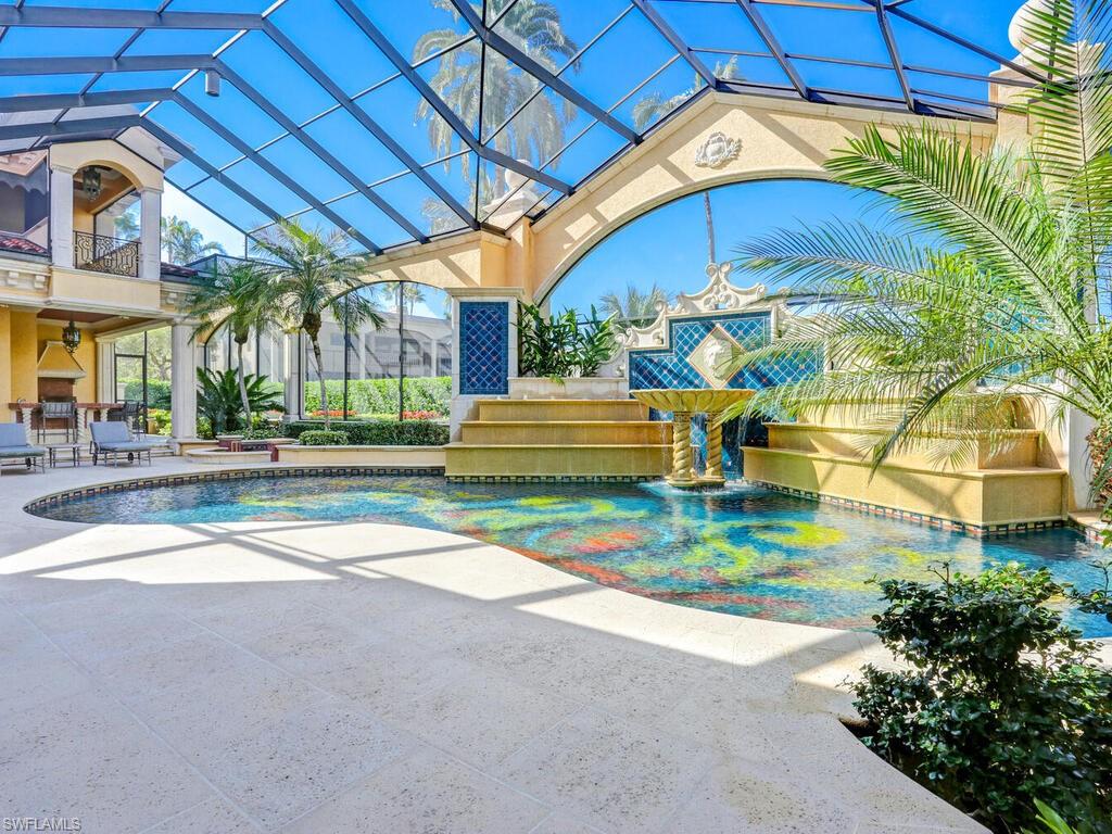 BAY COLONY SHORES - Residential