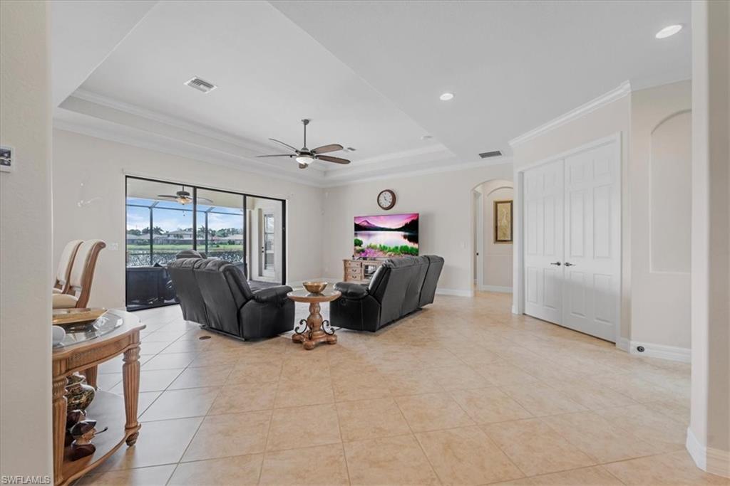 REFLECTION ISLES - Residential