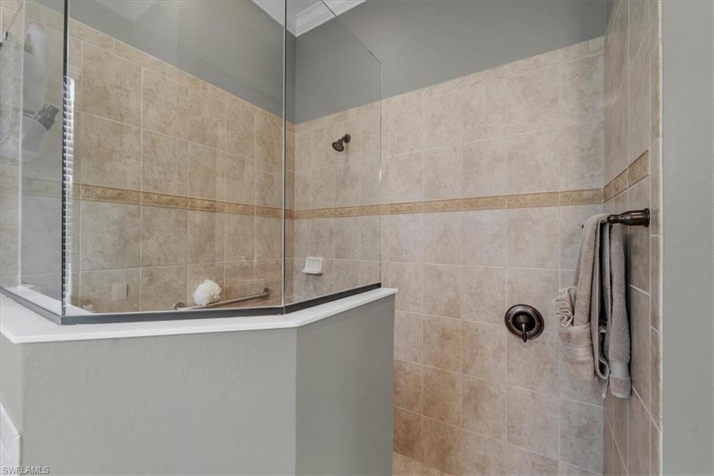 REFLECTION ISLES - Residential