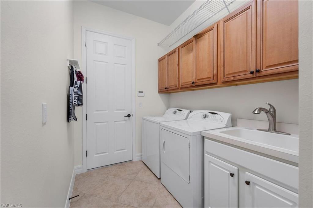 REFLECTION ISLES - Residential