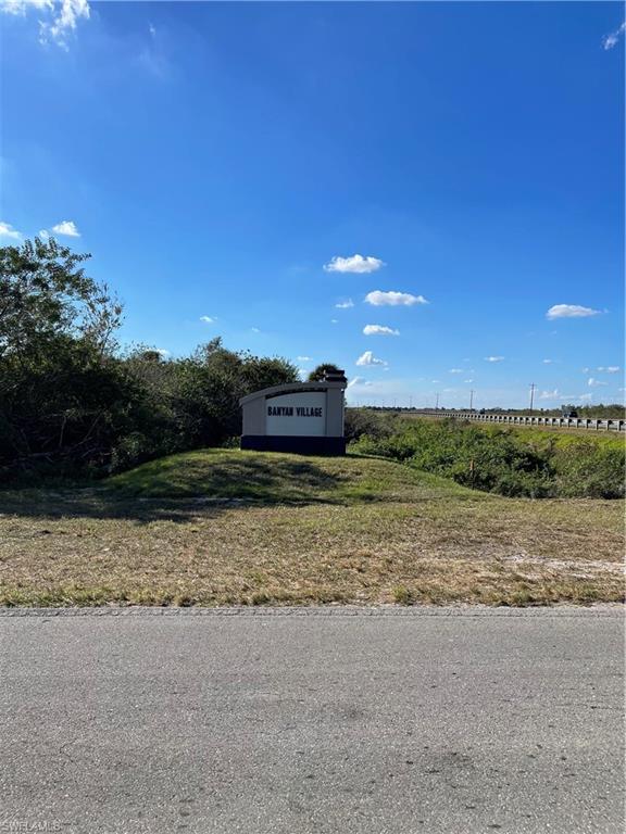 BANYAN VILLAGE - Land