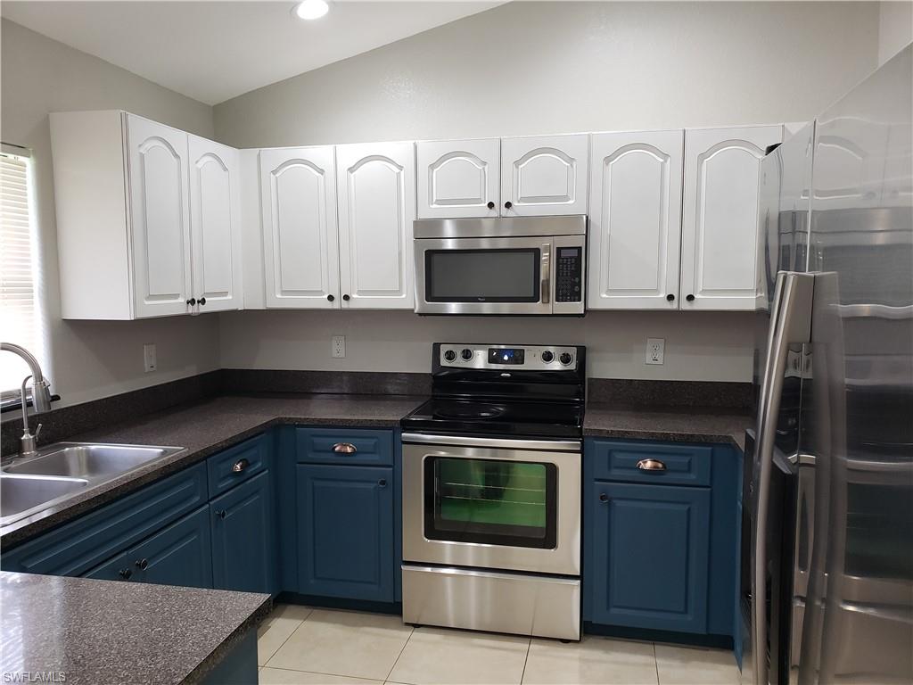 GOLDEN GATE ESTATES - Residential