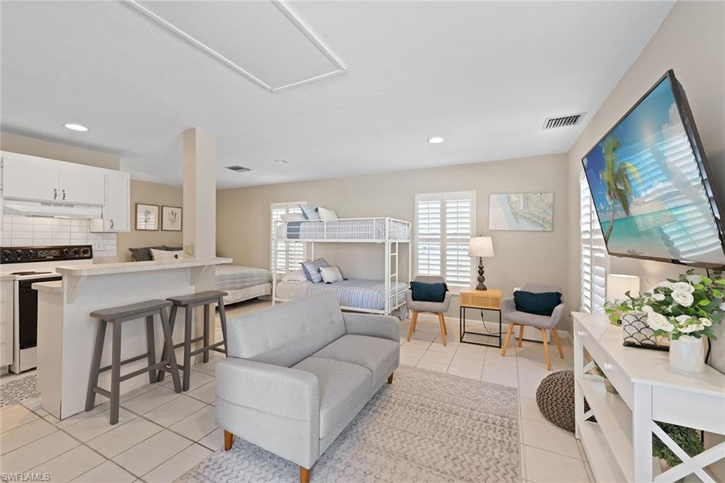 OAKES ESTATES - Residential