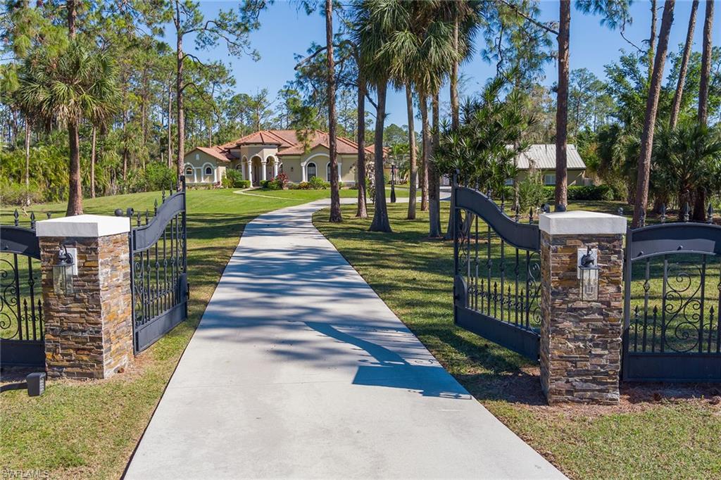 OAKES ESTATES - Residential