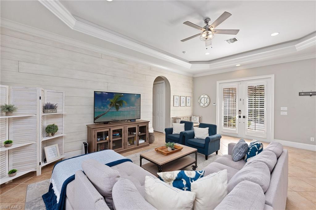 OAKES ESTATES - Residential