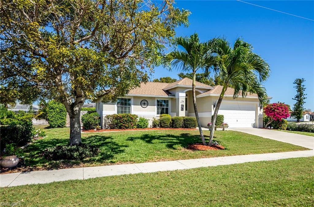 MARCO BEACH - Residential