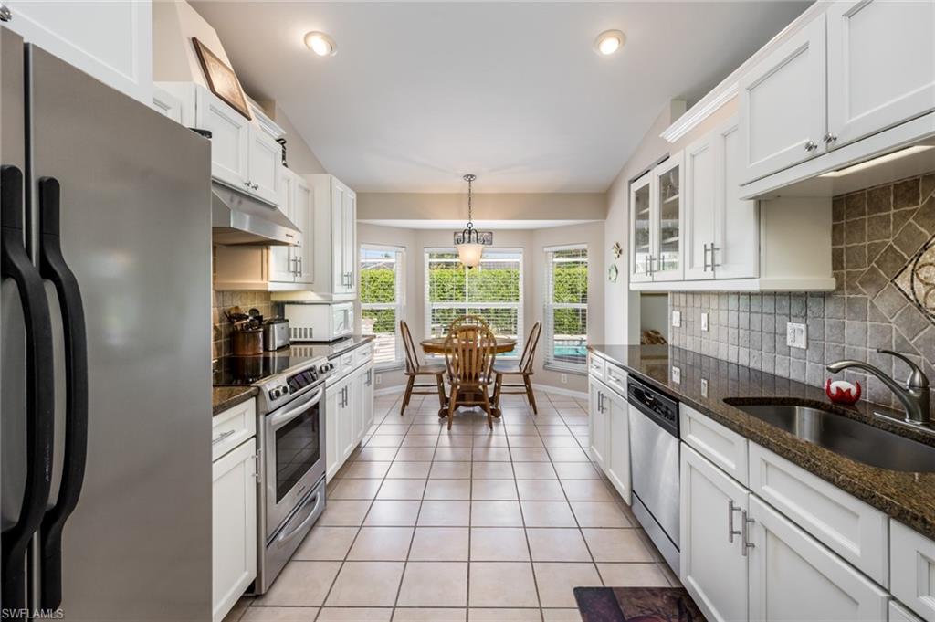 MARCO BEACH - Residential