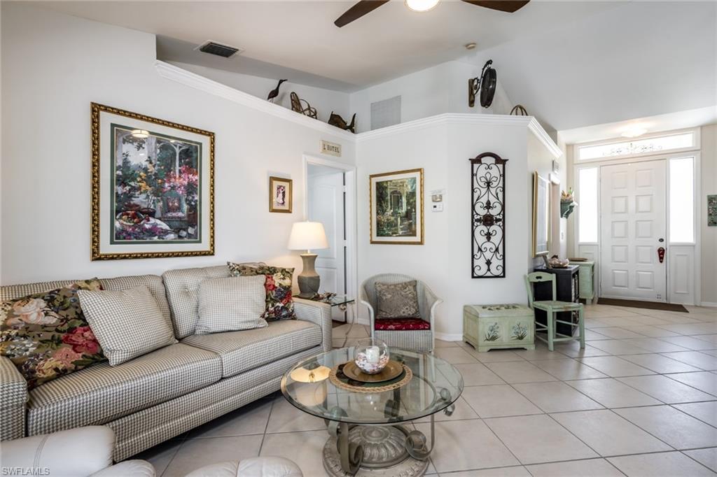 MARCO BEACH - Residential