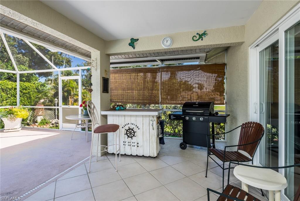 MARCO BEACH - Residential