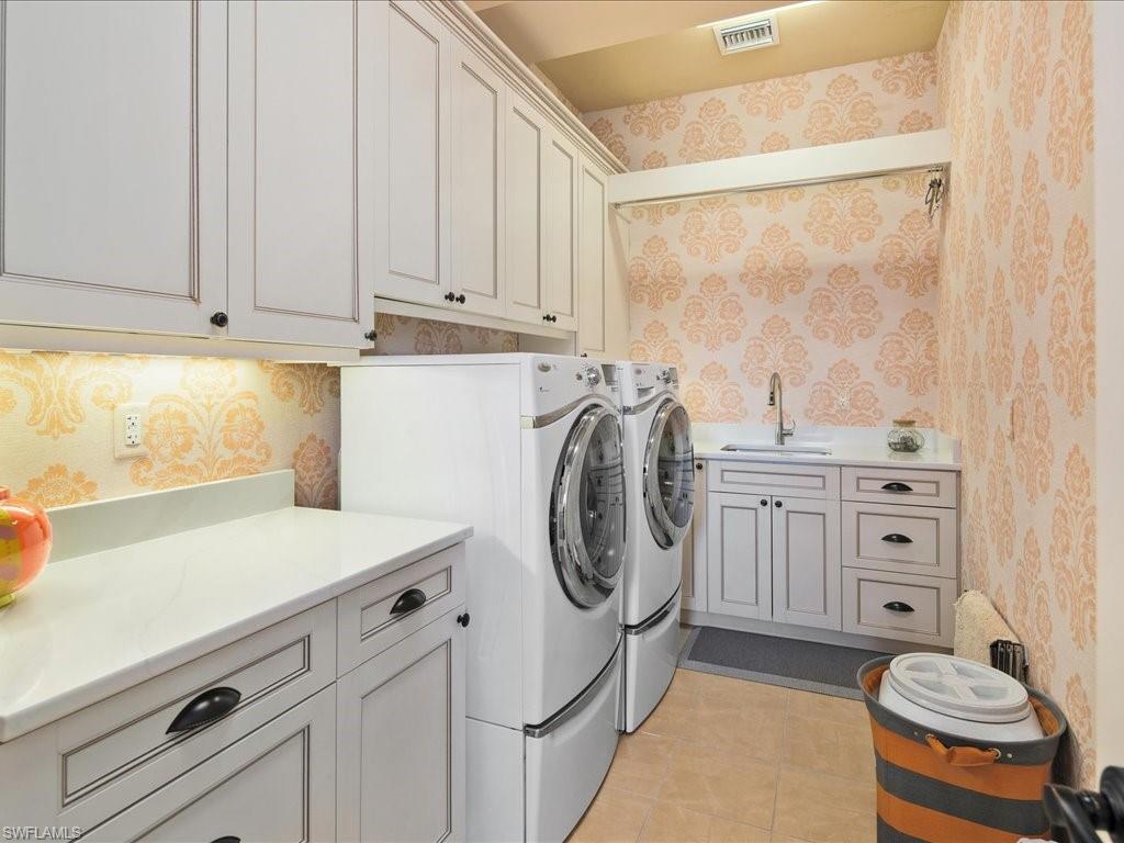 ROYAL HARBOR - Residential