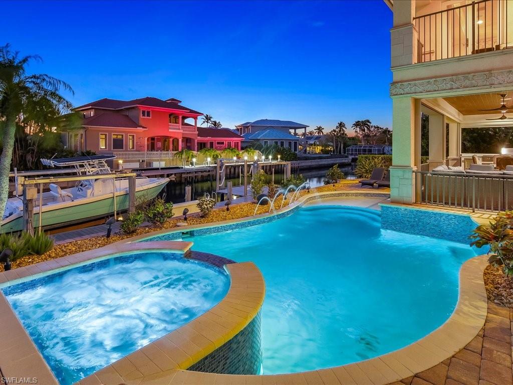 ROYAL HARBOR - Residential