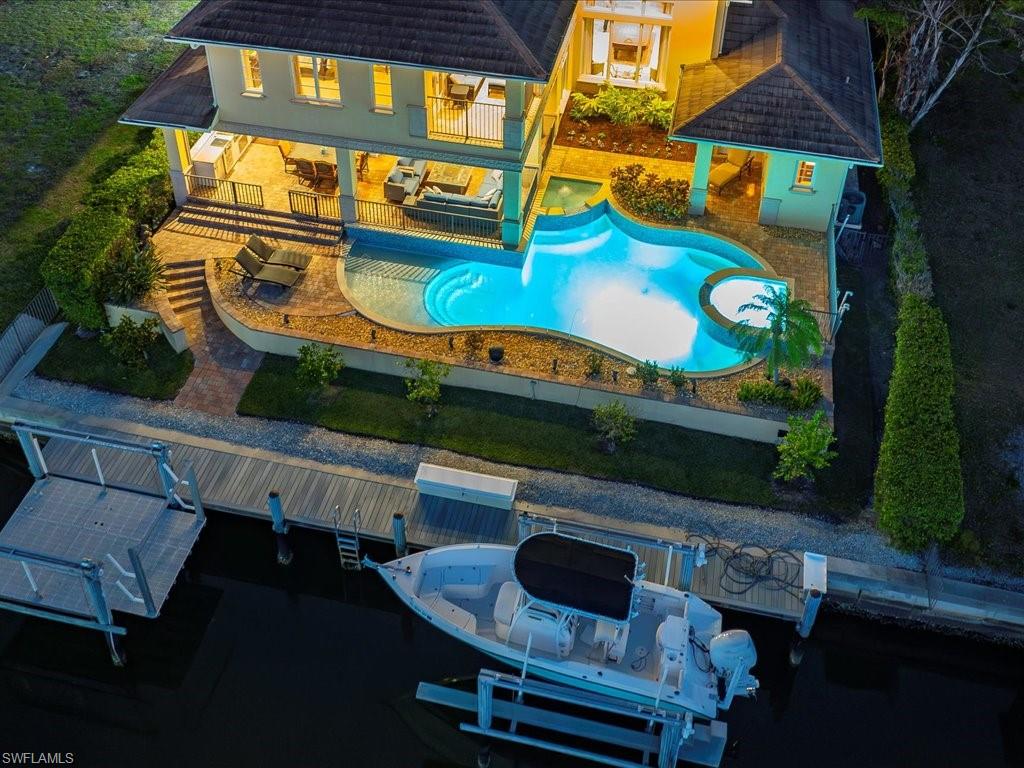 1550 Mullet LN