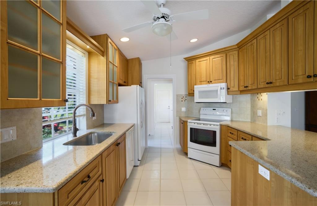 VILLAGE WALK - Residential