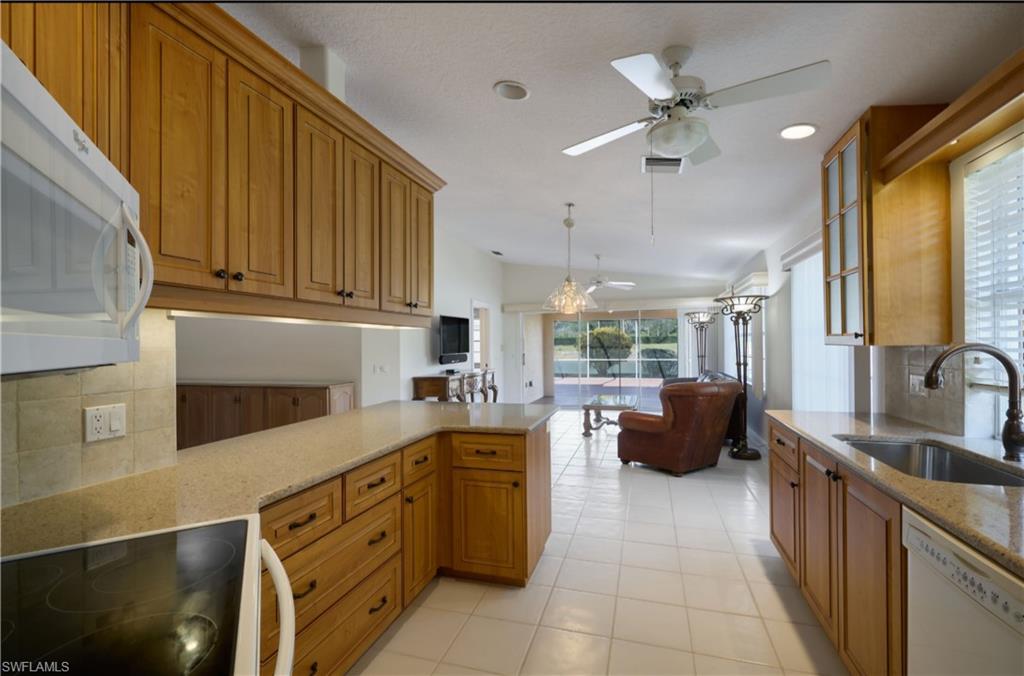 VILLAGE WALK - Residential