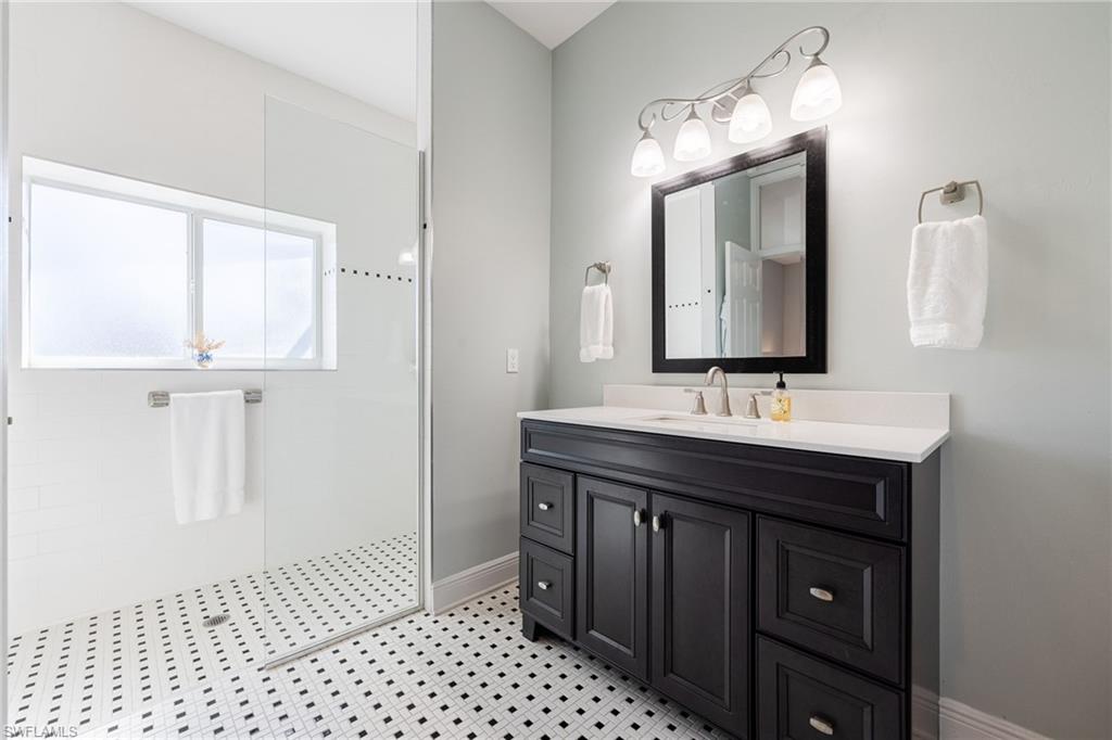 PALM TREE HARBORS - Residential