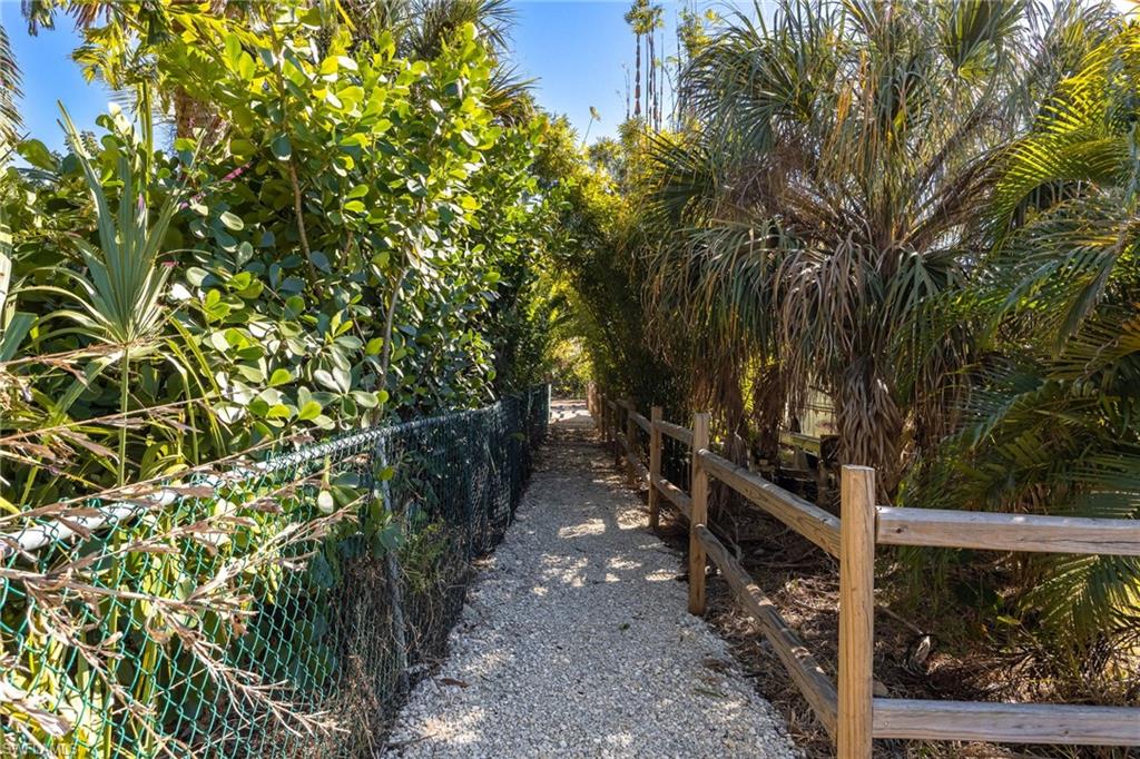 PALM TREE HARBORS - Residential